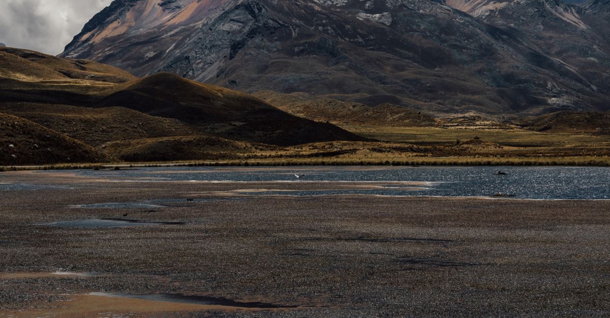 Ambatondrazaka Travel Guide: Lake Alaotra's Quiet Highland Town Explore the breathtaking Andean scenery with majestic mountains and tranquil lakes in Catac, Peru.
