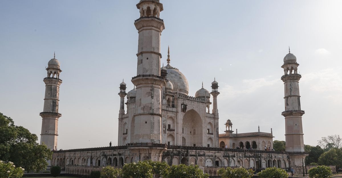 Aurangabad Travel Guide: Planning Tips, Costs and Things to Do Explore Bibi Ka Maqbara's stunning architecture in Aurangabad, Maharashtra, India.