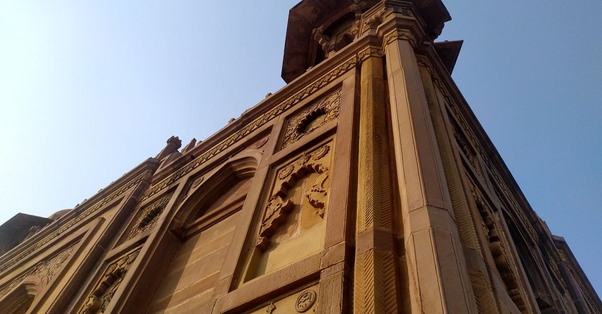 Prayagraj travel guide: where the rivers, rituals and rhythm meet A stunning view of Khusro Bagh's Mughal architecture in Prayagraj, India.