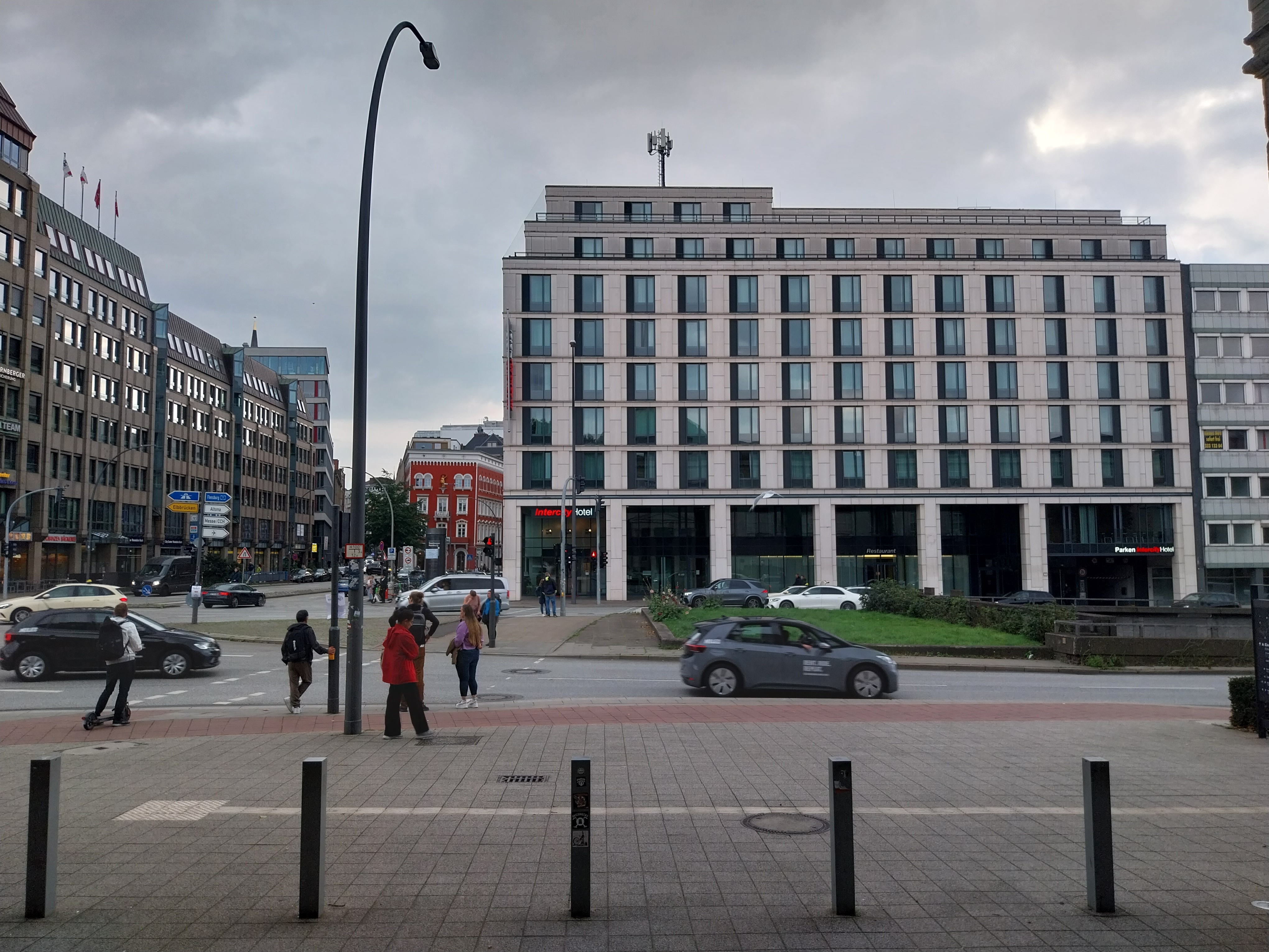 IntercityHotel Hamburg Hauptbahnhof.jpg