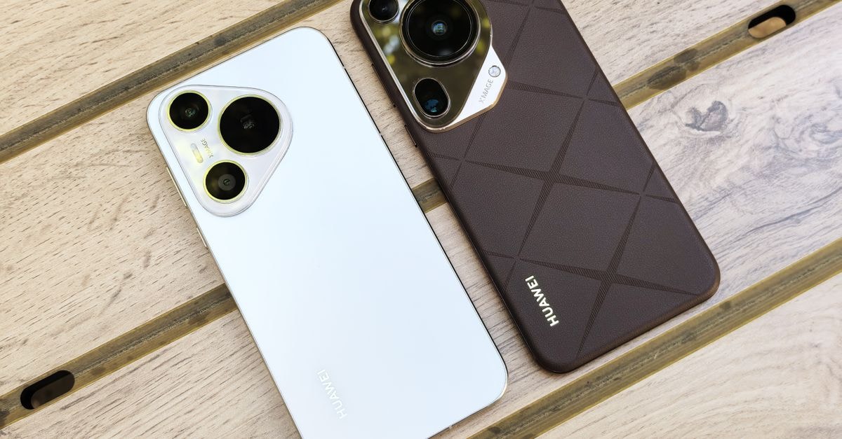 兩款Huawei 智慧型手機以流線型設計擺放於木桌上，增添現代科技美學。