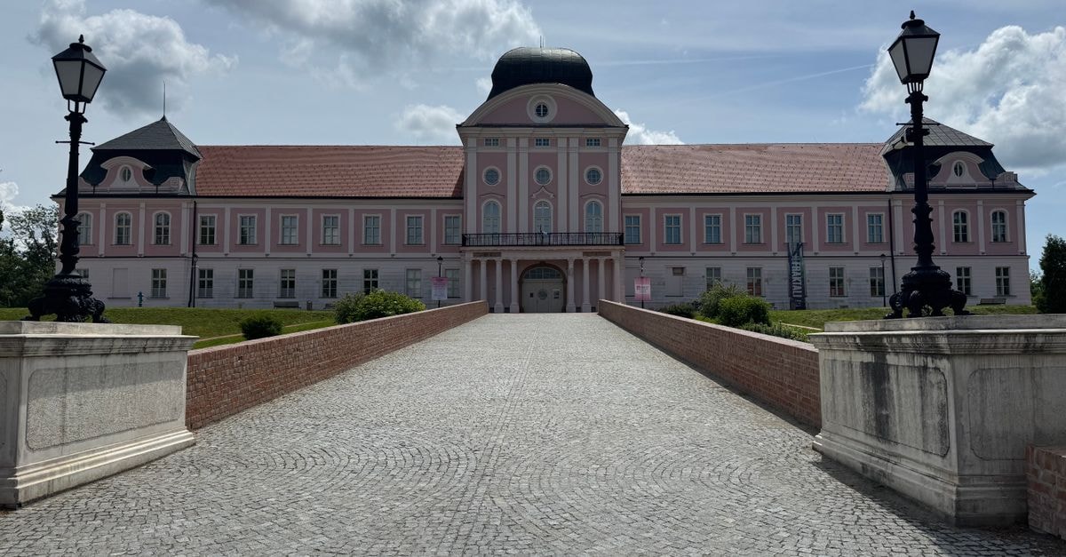 Varaždin travel guide: a quiet Croatian gem beyond Zagreb A sunny day view of the historic Pejačević Castle with its elegant architecture in Virovitica, Croatia.