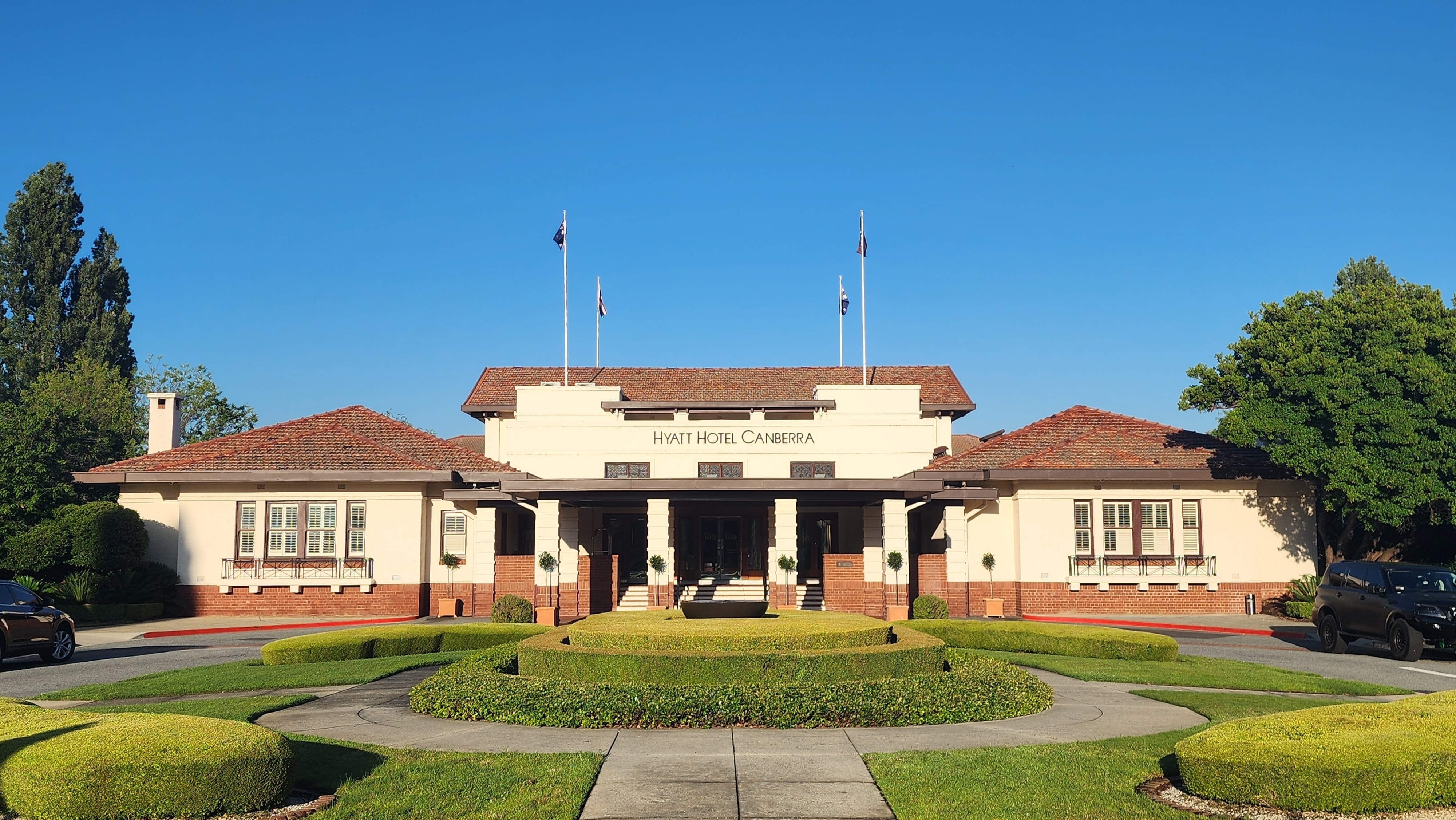 Hyatt Hotel Canberra in Canberra: Art Deco Calm by the National Triangle Hyatt Hotel Canberra Commonwealth Avenue view.jpg