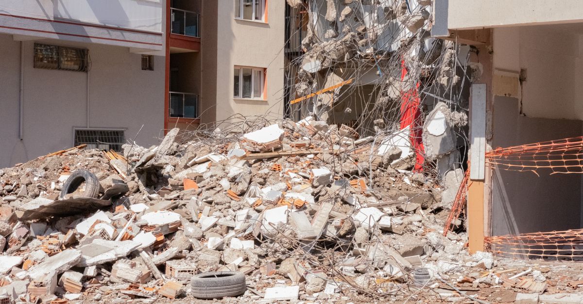 TSMC evacuates Kumamoto fab after magnitude-7.1 earthquake; shares slide in Asian chip selloff Pile of debris and rubble after demolition in an urban area in İzmir, Türkiye.