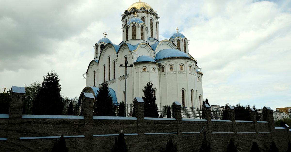 Yekaterinburg Travel Guide: Architecture, Espresso, and Edge Beautiful Orthodox church with blue domes, capturing the essence of Moscow's architectural grace.