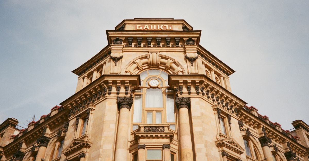 Lloyds Banking Group Opens Launch Innovation Programme for UK Fintech Startups Ornate bank facade in Moscow featuring columns, windows, and architectural details.