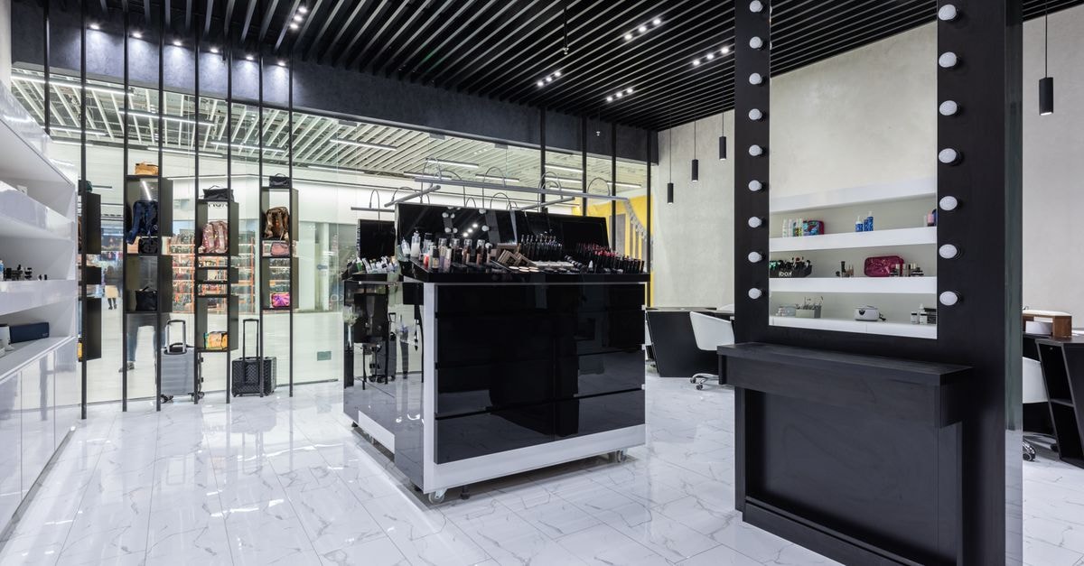 Ulta Beauty: Premium Beauty Retailer With Strong Cash Generation Trading at a Market Premium Sleek modern interior of a beauty store with cosmetics and chic decor.