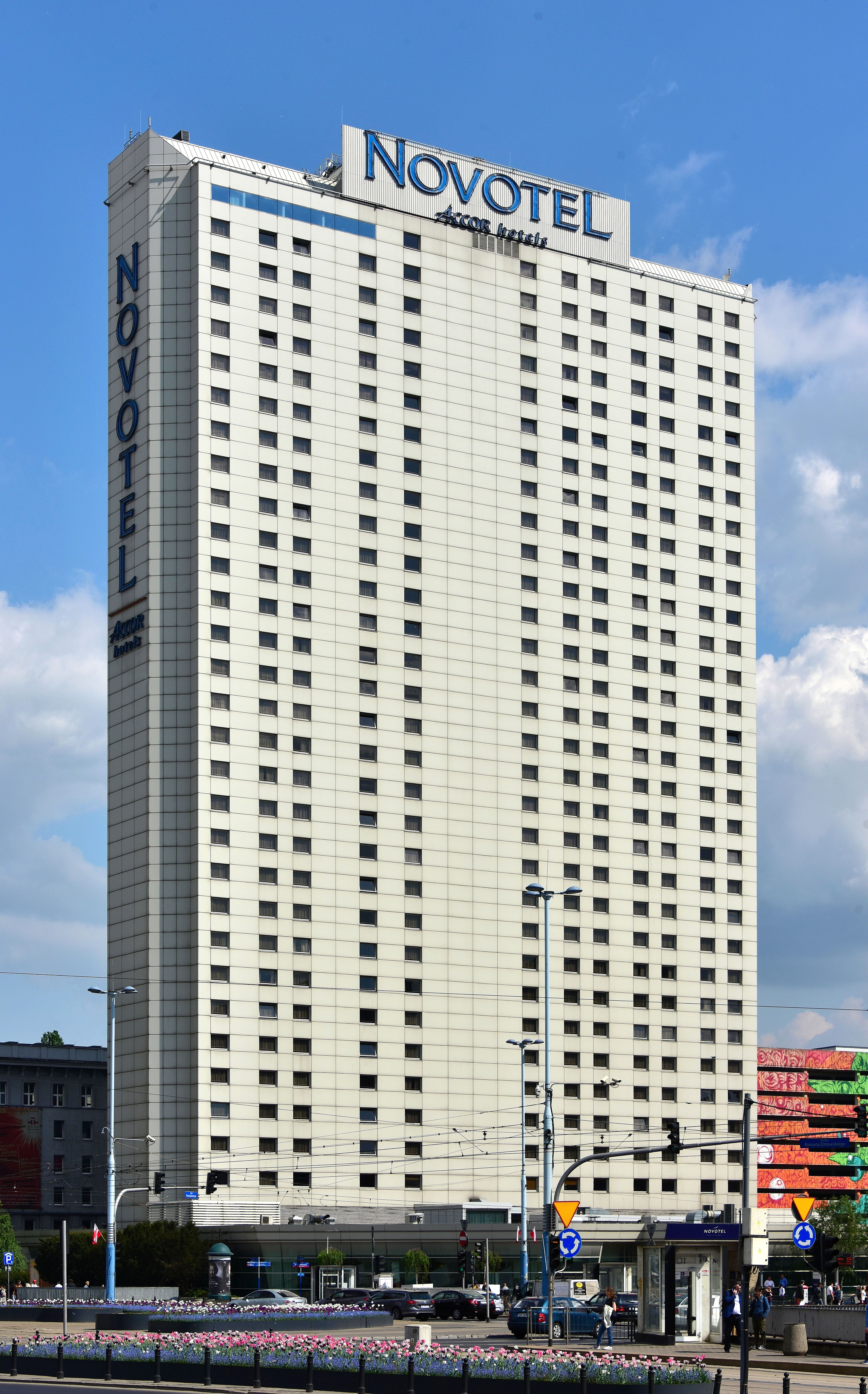 Novotel Warszawa Centrum, Warsaw — A High-Rise Stay in the City Centre Hotel Novotel Centrum w Warszawie 2019.jpg