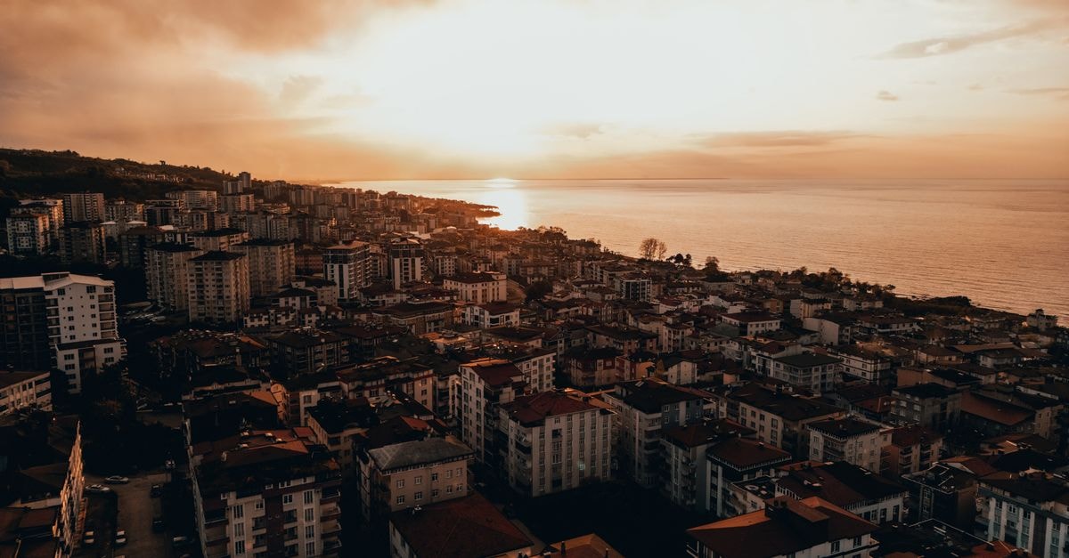 Amara Hotel & SPA, Durrës — Elegant Seaside Escape on the Adriatic Coast Stunning drone capture of Ünye, Ordu, Türkiye with a beautiful sunset over the cityscape.