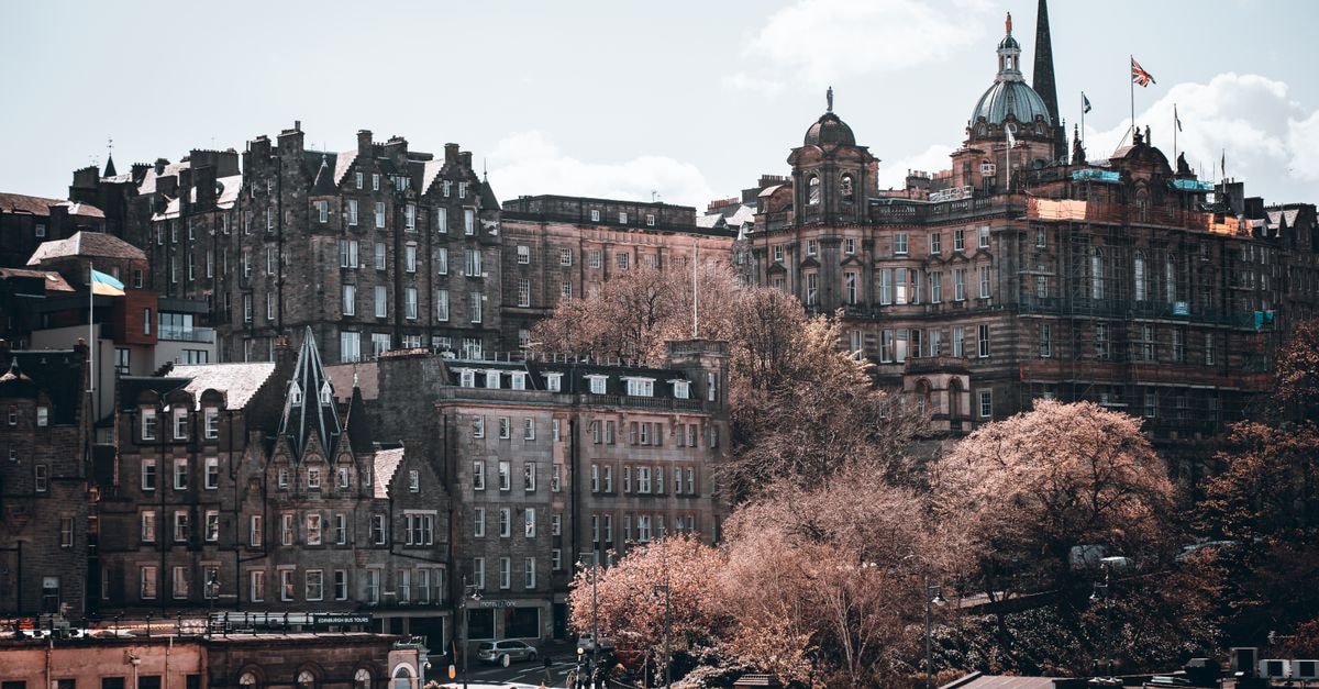 Edinburgh Travel Guide: Planning Tips, Costs and Things to Do Captivating view of Edinburgh's historic architecture with a classic city skyline.