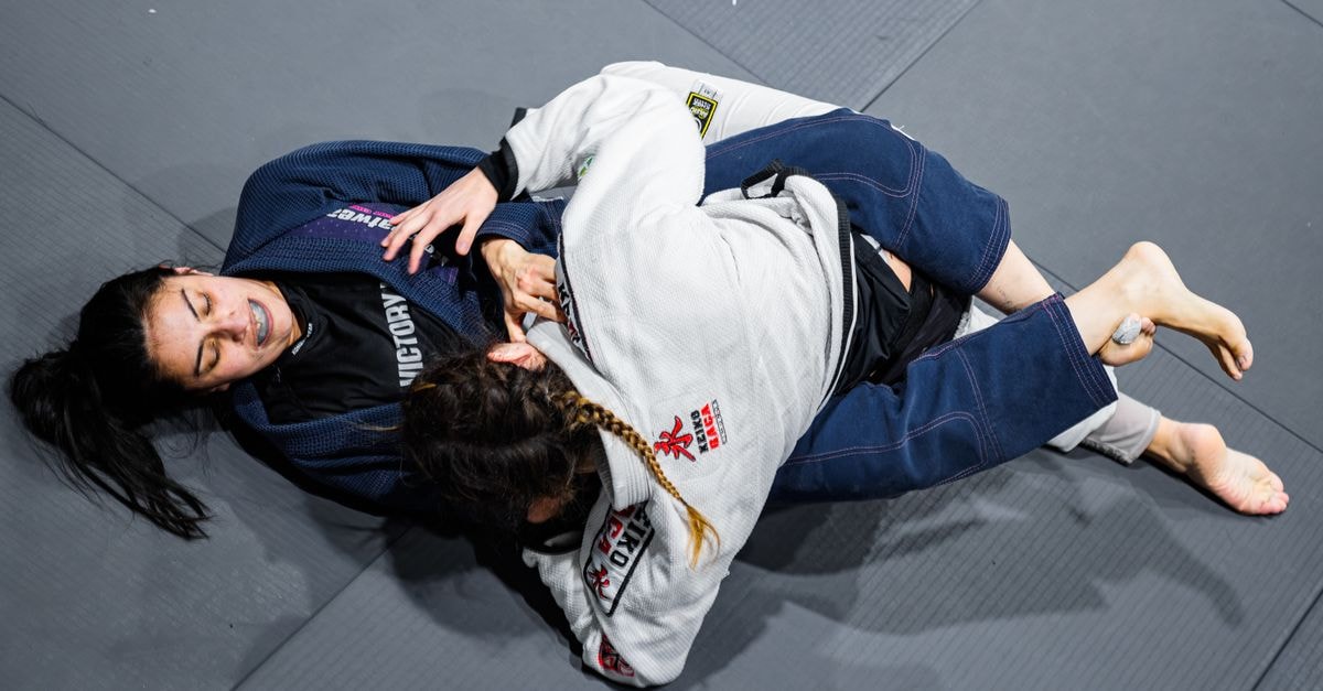 Târgu Jiu travel guide: Brâncuși, folk heritage, and mountain air Female athletes engage in Brazilian Jiu-Jitsu grappling match in Buenos Aires.