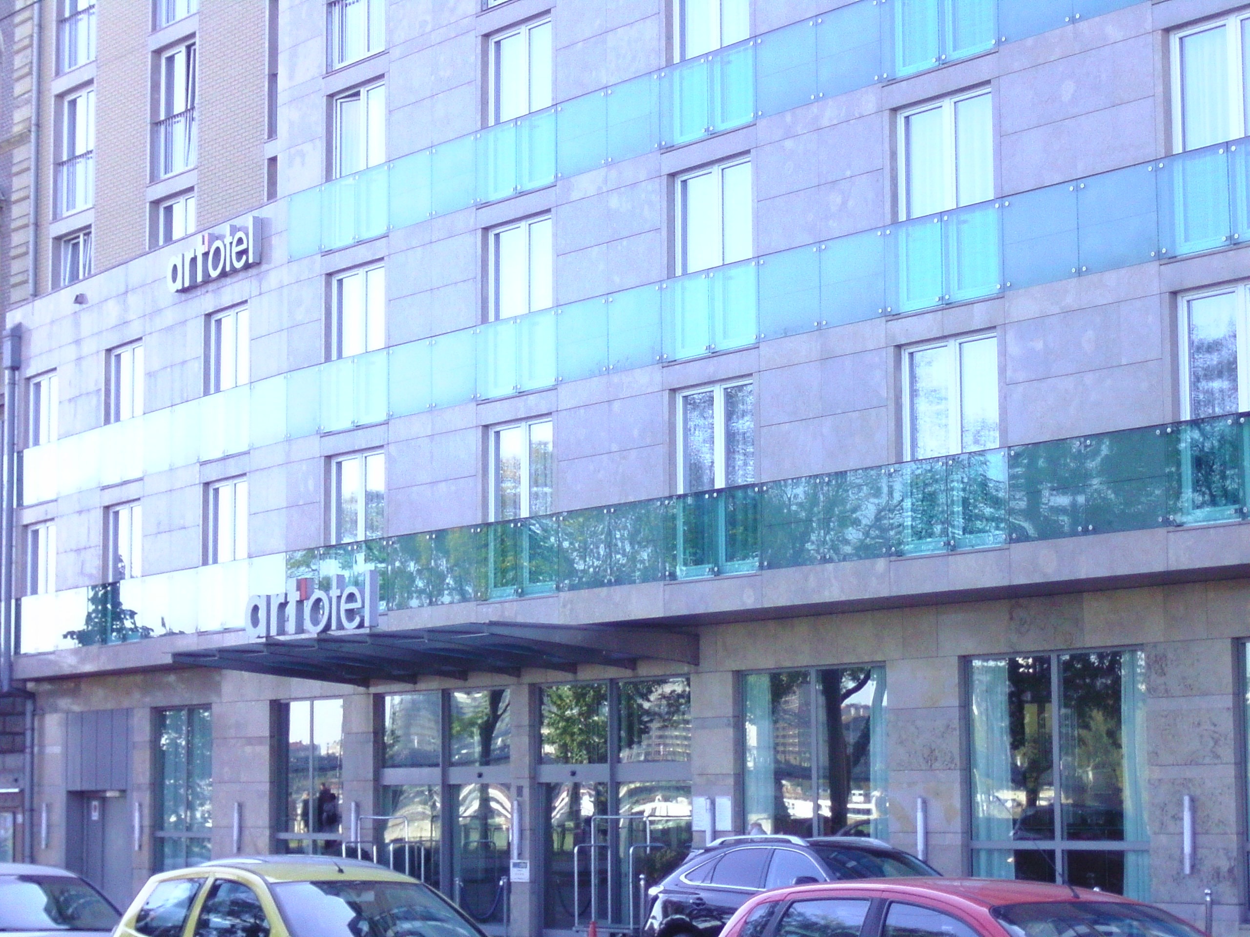 Park Plaza Budapest: Danube-Front Stay Near Parliament & Chain Bridge Budapest, artotel, I. Bem rakpart 16 19.JPG