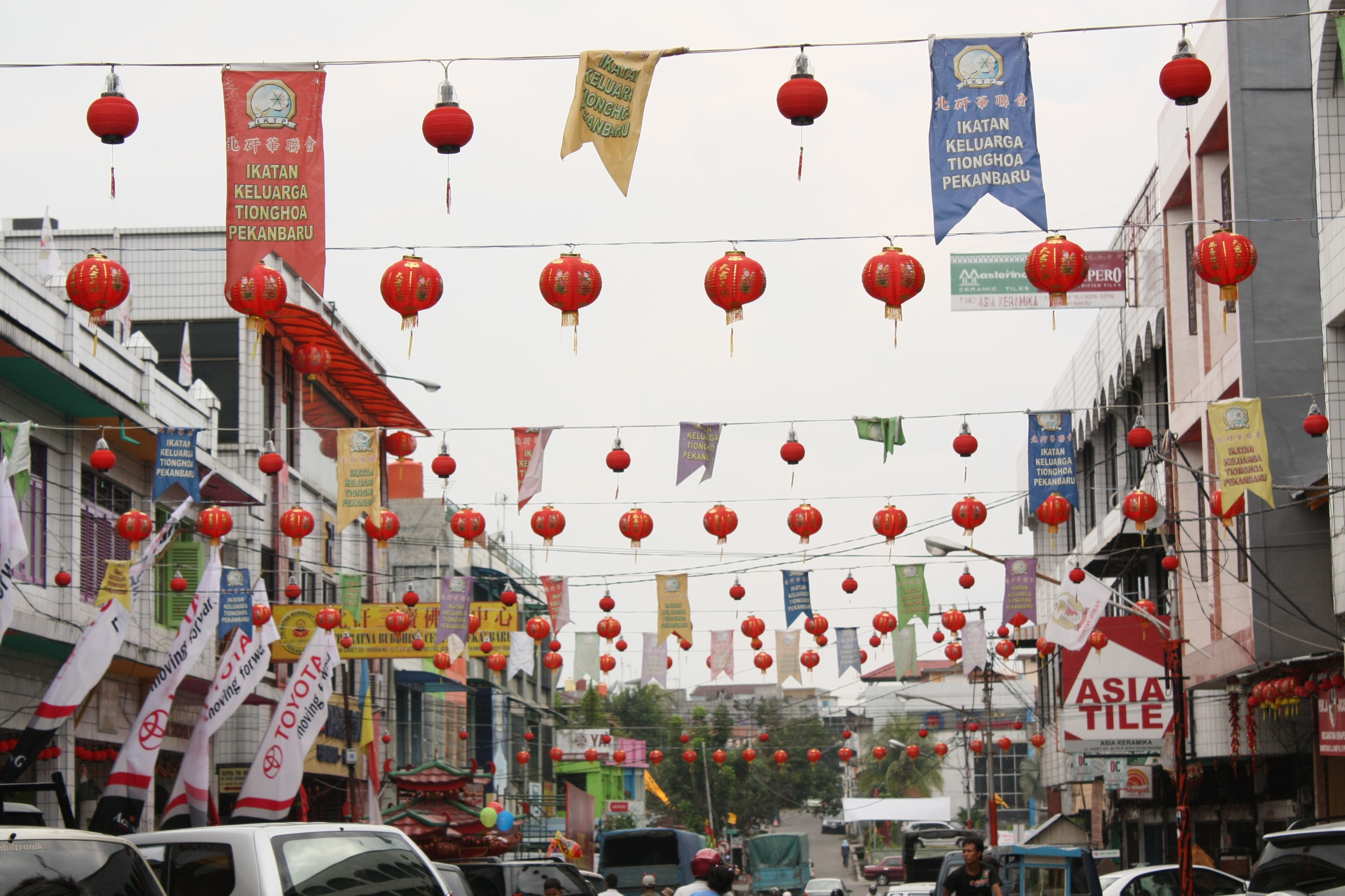 Hotel Pangeran Pekanbaru in Riau: A Quiet Stop in Sumatra's New-Market City Red Lanterns Pekanbaru.jpg