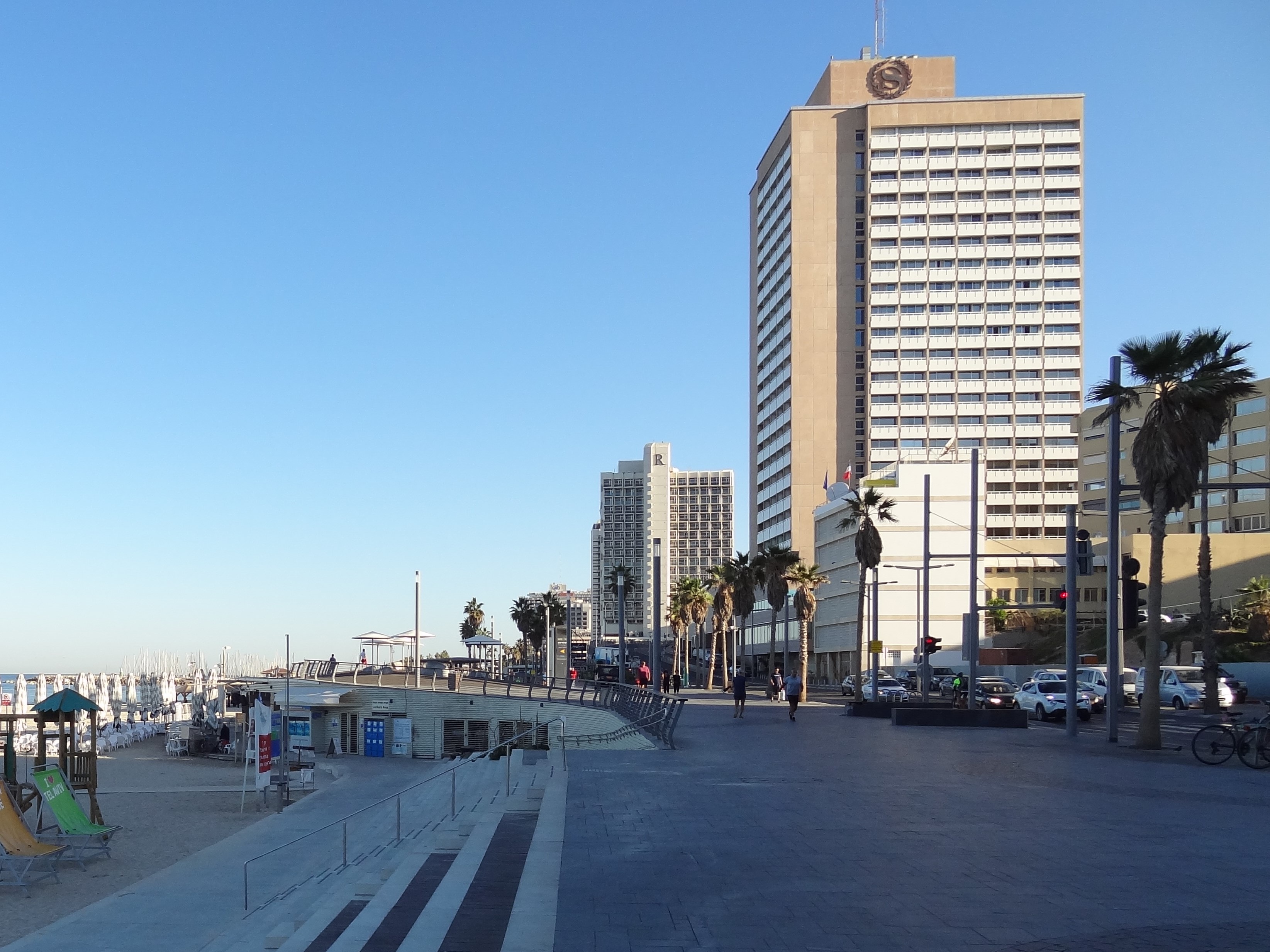 Renaissance Tel Aviv Hotel, Tel Aviv: Beach-to-City Energy Q9306307.jpg