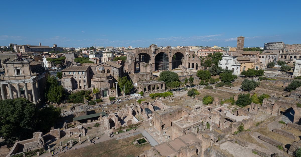 Hotel Forum in Rome: A Storied Stay Near the Roman Forum Explore the historic ruins of the Roman Forum in Rome, showcasing ancient architecture and landmarks.