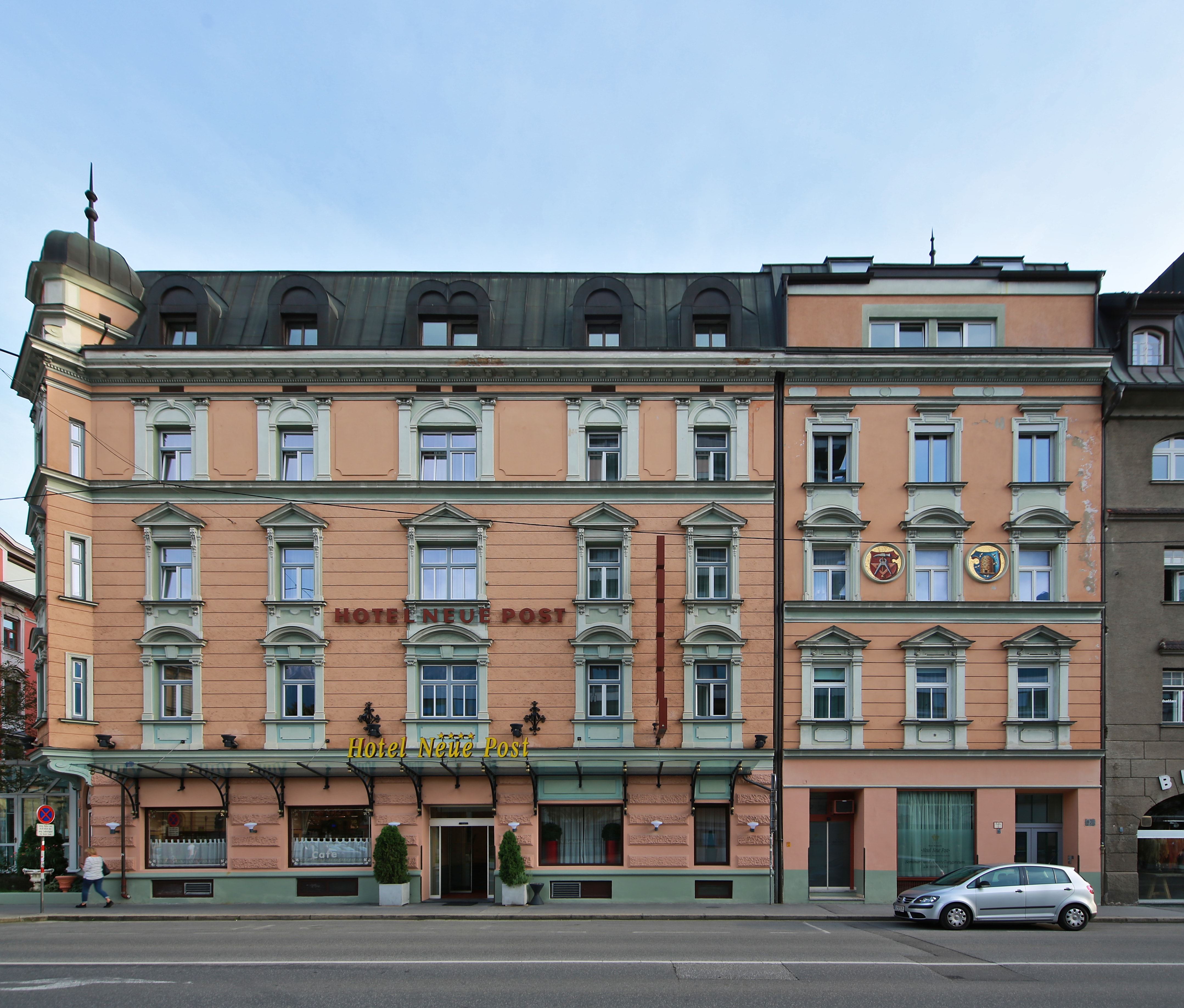 Hotel Neue Post, Innsbruck — Historic Corner Stay by the Triumphpforte Maximilianstraße 15 (BT0A5006).jpg