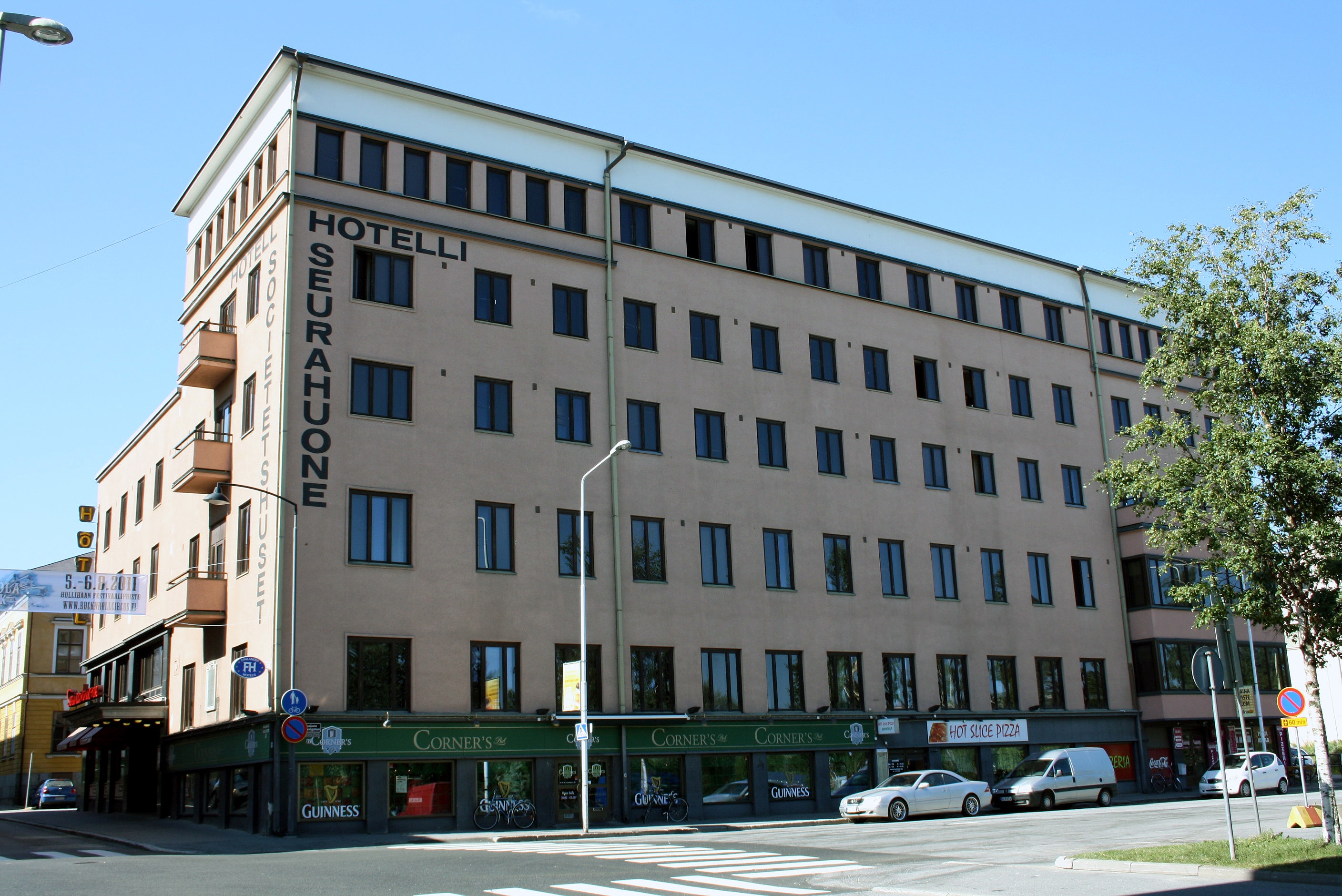 Hotelli Seurahuone in Kokkola: A 1894 Landmark by the Square Hotelli Seurahuone Kokkola.jpg