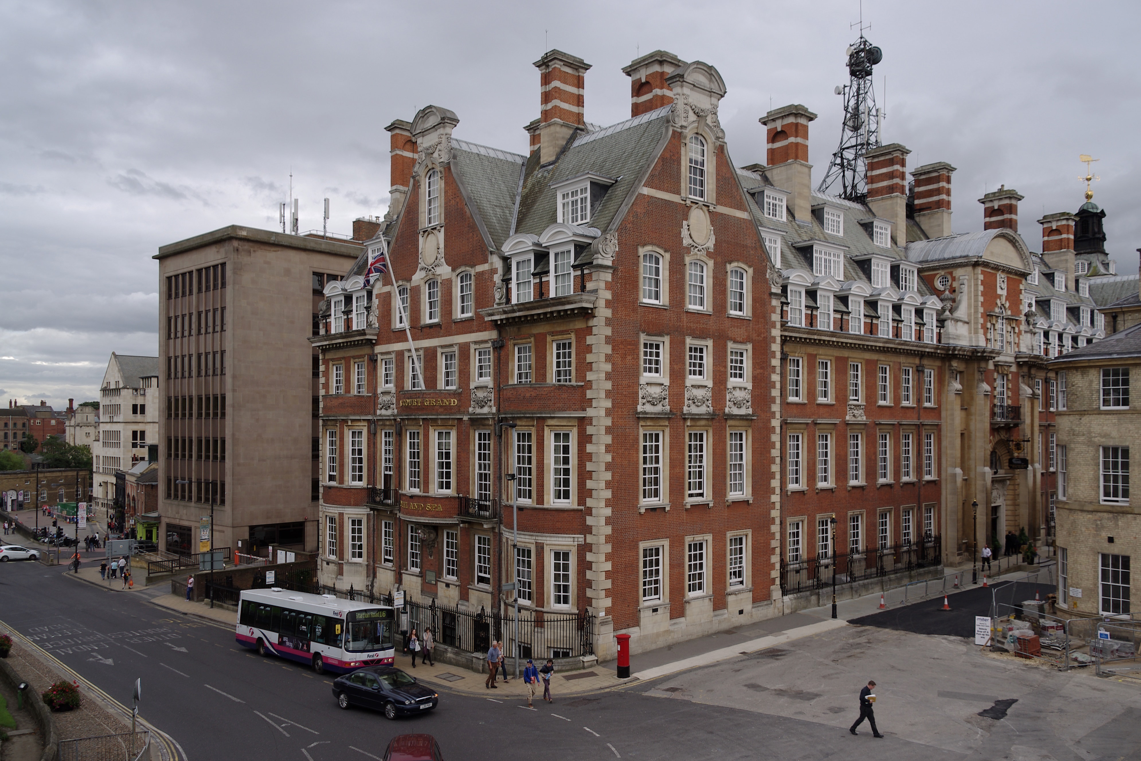 The Grand Hotel & Spa in York: A 1906 Railway HQ Reborn as an Iconic City‑Centre Stay York MMB 41 Cedar Court Grand Hotel and Spa.jpg