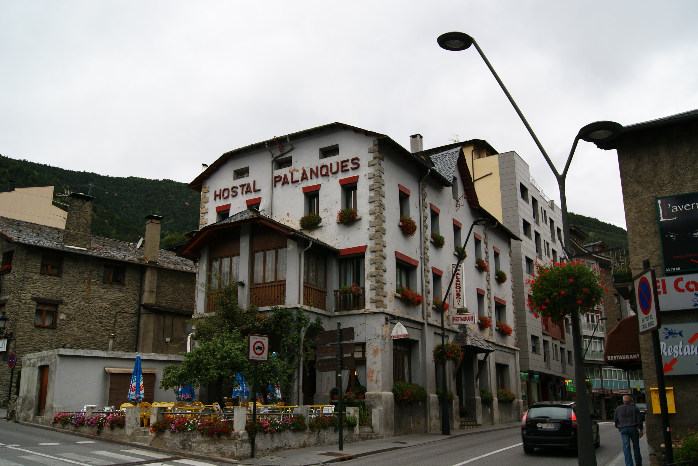 Hostal Palanques (2).JPG