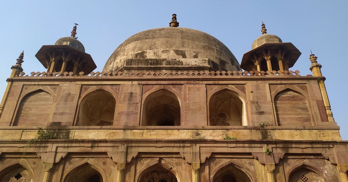Aligarh Travel Guide: Lock Heritage and Campus Calm in Western UP Explore the intricate Mughal architecture of Khusro Bagh in Prayagraj, India.